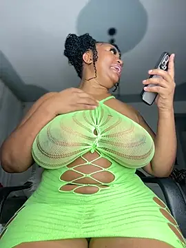 Snapshot of Hyra_Ari chatting on 12, 7, 2026 Hyra Ari online show from 12, 7, 2026