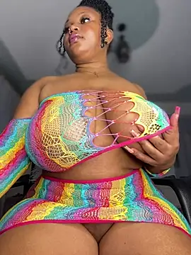 Snapshot of Hyra_Ari chatting on 2, 8, 2026 Hyra Ari online show from 2, 8, 2026