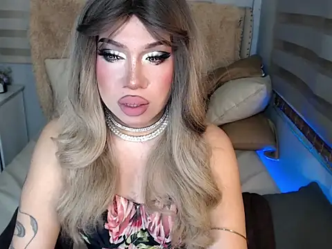 Snapshot of RebecaNextToYou chatting on 1, 12, 2025 RebecaNextToYou online show from 1, 12, 2025