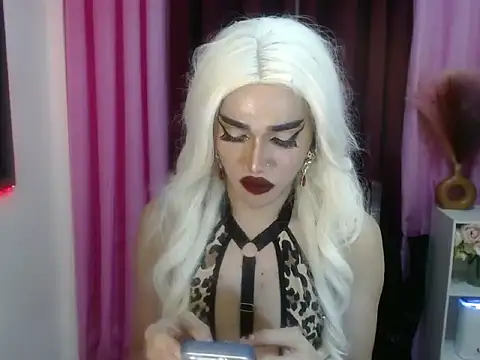 Snapshot of urcumgirl_kendall chatting on 28, 9, 2025 urcumgirl kendall online show from 28, 9, 2025