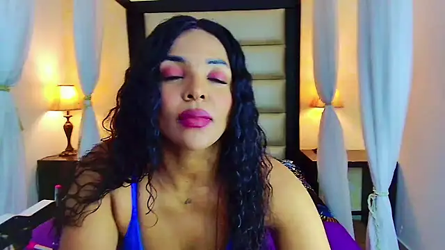 Snapshot of TashaDex chatting on 11, 12, 2024 TashaDex online show from 11, 12, 2024