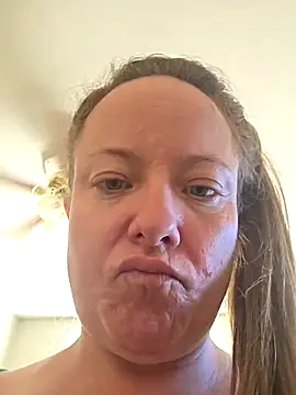 julimonroe online show from 5, 10, 2025