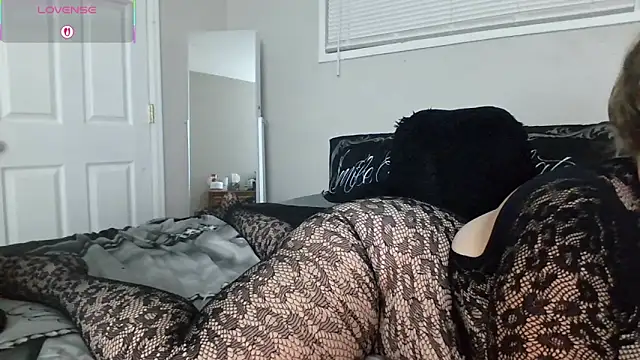 julimonroe online show from 1, 11, 2025