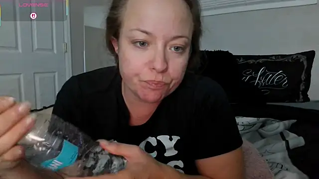 julimonroe online show from 6, 11, 2025