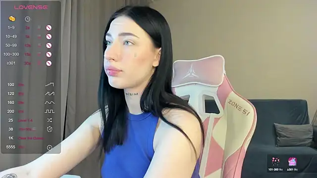 JenniferQueen11 online show from 24, 12, 2024