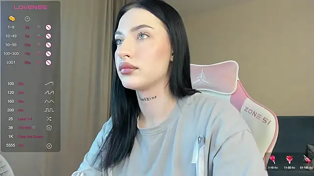 JenniferQueen11 online show from 27, 12, 2024