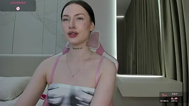 JenniferQueen11 online show from 21, 5, 2026