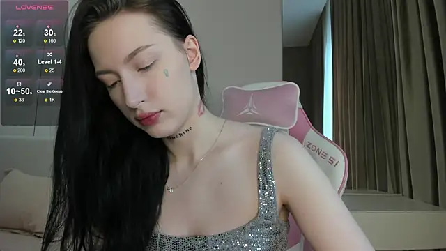 JenniferQueen11 online show from 31, 5, 2026