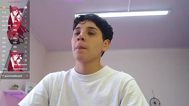 Snapshot of bad_giirl_ chatting on 21, 2, 2025 bad giirl online show from 21, 2, 2025