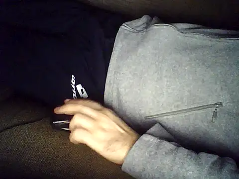 Snapshot of Anderrust chatting on 8, 3, 2026 Anderrust online show from 8, 3, 2026