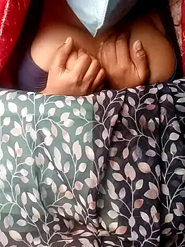 Snapshot of Lattika-Bhabhi chatting on 5, 1, 2025 Lattika-Bhabhi online show from 5, 1, 2025