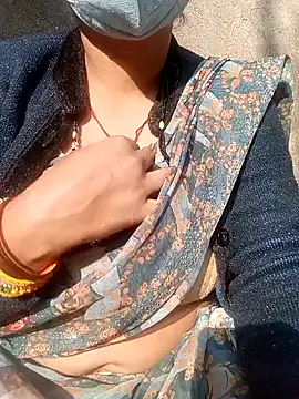 Snapshot of Lattika-Bhabhi chatting on 1, 2, 2025 Lattika-Bhabhi online show from 1, 2, 2025