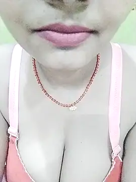 Snapshot of Lattika-Bhabhi chatting on 15, 7, 2026 Lattika-Bhabhi online show from 15, 7, 2026