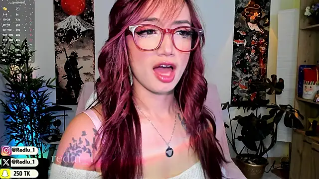 Snapshot of Redlu_1 chatting on 15, 1, 2025 Redlu 1 online show from 15, 1, 2025