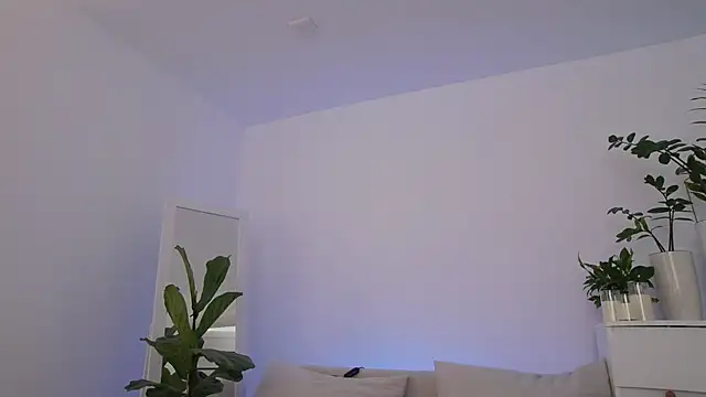 Fallinlove1 online show from 8, 10, 2025