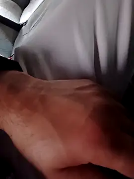 Snapshot of kevgir08 chatting on 9, 10, 2025 kevgir08 online show from 9, 10, 2025