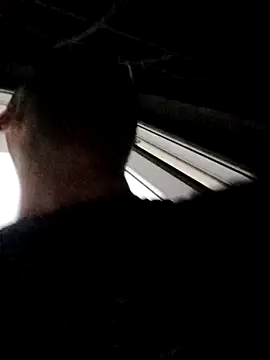 Snapshot of kevgir08 chatting on 10, 10, 2025 kevgir08 online show from 10, 10, 2025