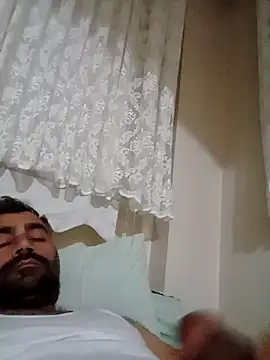 Snapshot of kevgir08 chatting on 25, 10, 2025 kevgir08 online show from 25, 10, 2025