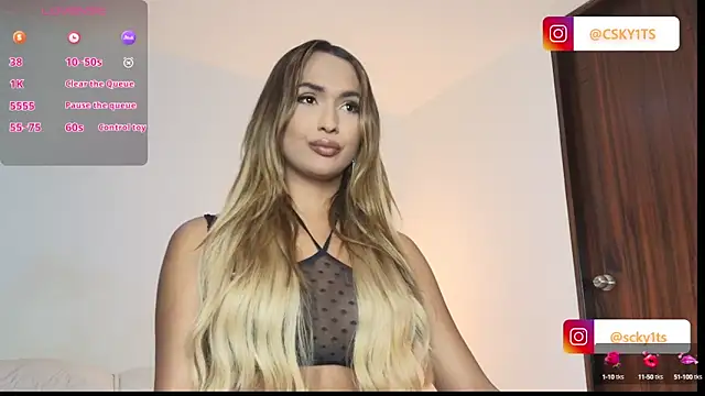 Snapshot of carminaurmommy chatting on 5, 1, 2025 carminaurmommy online show from 5, 1, 2025