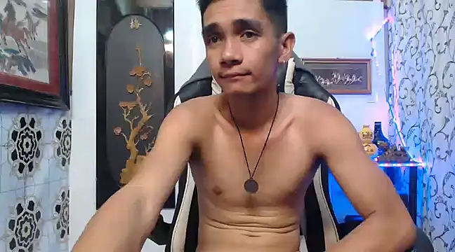 Snapshot of asianmaster27 chatting on 18, 12, 2024 asianmaster27 online show from 18, 12, 2024