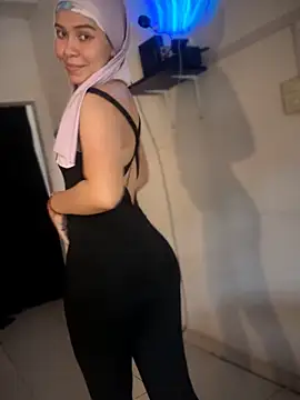 Snapshot of MatchedEyebrow chatting on 21, 2, 2026 MatchedEyebrow online show from 21, 2, 2026