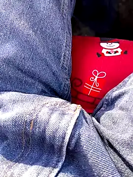 Snapshot of feet_toes chatting on 20, 2, 2025 feet toes online show from 20, 2, 2025