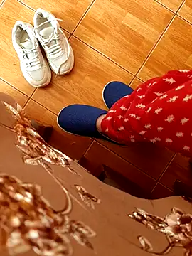 Snapshot of feet_toes chatting on 30, 10, 2025 feet toes online show from 30, 10, 2025