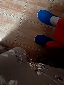 Snapshot of feet_toes chatting on 7, 11, 2025 feet toes online show from 7, 11, 2025