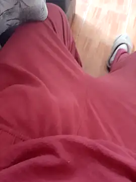 feet toes online show from 25, 5, 2026