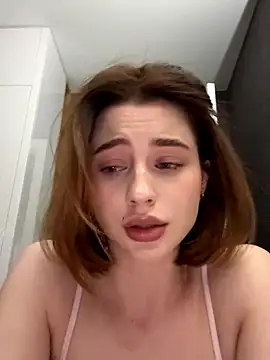 Camilla Railian online show from 27, 9, 2025