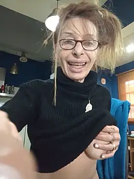FrozenWaffle online show from 10, 6, 2026