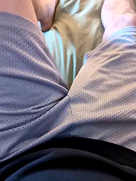 Snapshot of MrandMrsHaze chatting on 20, 10, 2025 MrandMrsHaze online show from 20, 10, 2025