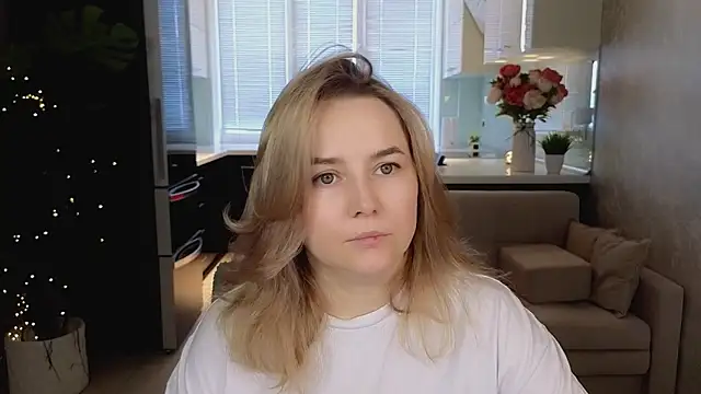 Snapshot of Mira_Mermayd chatting on 18, 3, 2026 Mira Mermayd online show from 18, 3, 2026