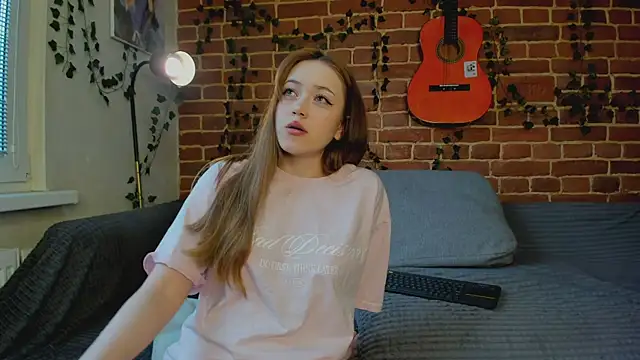 yamy yamy yamy online show from 25, 4, 2026