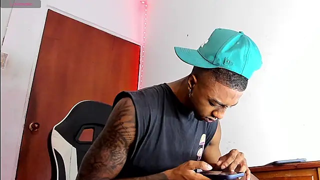 YeremiBrowm online show from 4, 12, 2024