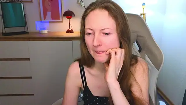 freya nilsson online show from 11, 12, 2024