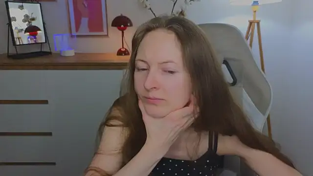 freya nilsson online show from 17, 12, 2024