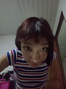 Snapshot of Karmakuro chatting on 3, 3, 2026 Karmakuro online show from 3, 3, 2026