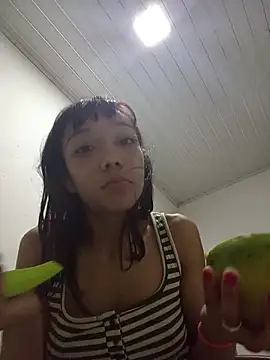 Snapshot of Karmakuro chatting on 7, 3, 2026 Karmakuro online show from 7, 3, 2026