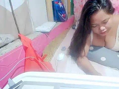 Snapshot of SweetNaughtyAss23 chatting on 2, 2, 2025 SweetNaughtyAss23 online show from 2, 2, 2025