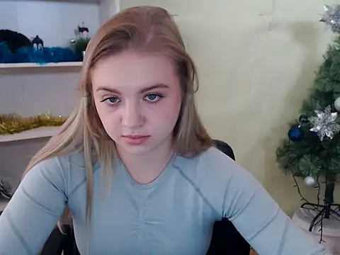 CrazyGloria online show from 23, 12, 2024