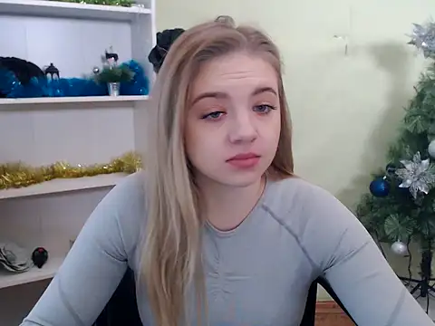 CrazyGloria online show from 4, 1, 2025
