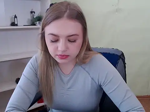 CrazyGloria online show from 21, 3, 2025