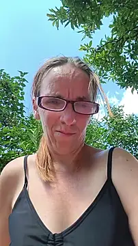 Dettybitch40 online show from 3, 7, 2026