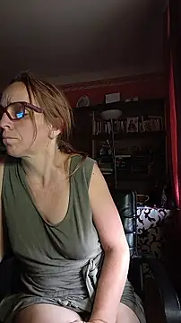 Dettybitch40 online show from 8, 7, 2026