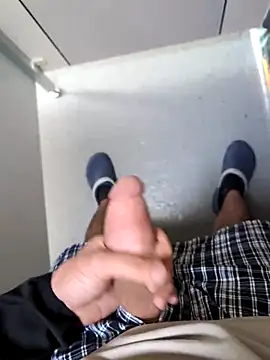 Snapshot of jungerbummser23 chatting on 14, 10, 2025 jungerbummser23 online show from 14, 10, 2025