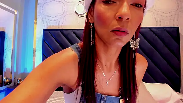 HannaPetit online show from 1, 11, 2025