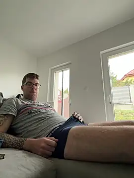 asiandeuutschepaar online show from 30, 3, 2026