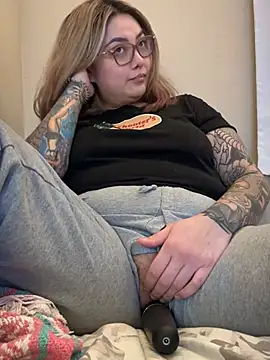 nativepumpkin95 online show from 15, 12, 2024