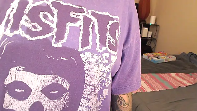 nativepumpkin95 online show from 4, 1, 2025